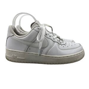 Nike Air Force 1 Sneakers Womens 7.5 White Leather Perforated Low Top Lace Up